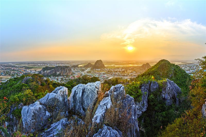 MARBLE MOUNTAINS AND MONKEY MOUNTAIN MORNING TOUR